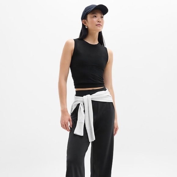 Black Ribbed Tank Top - Picture 2 of 8